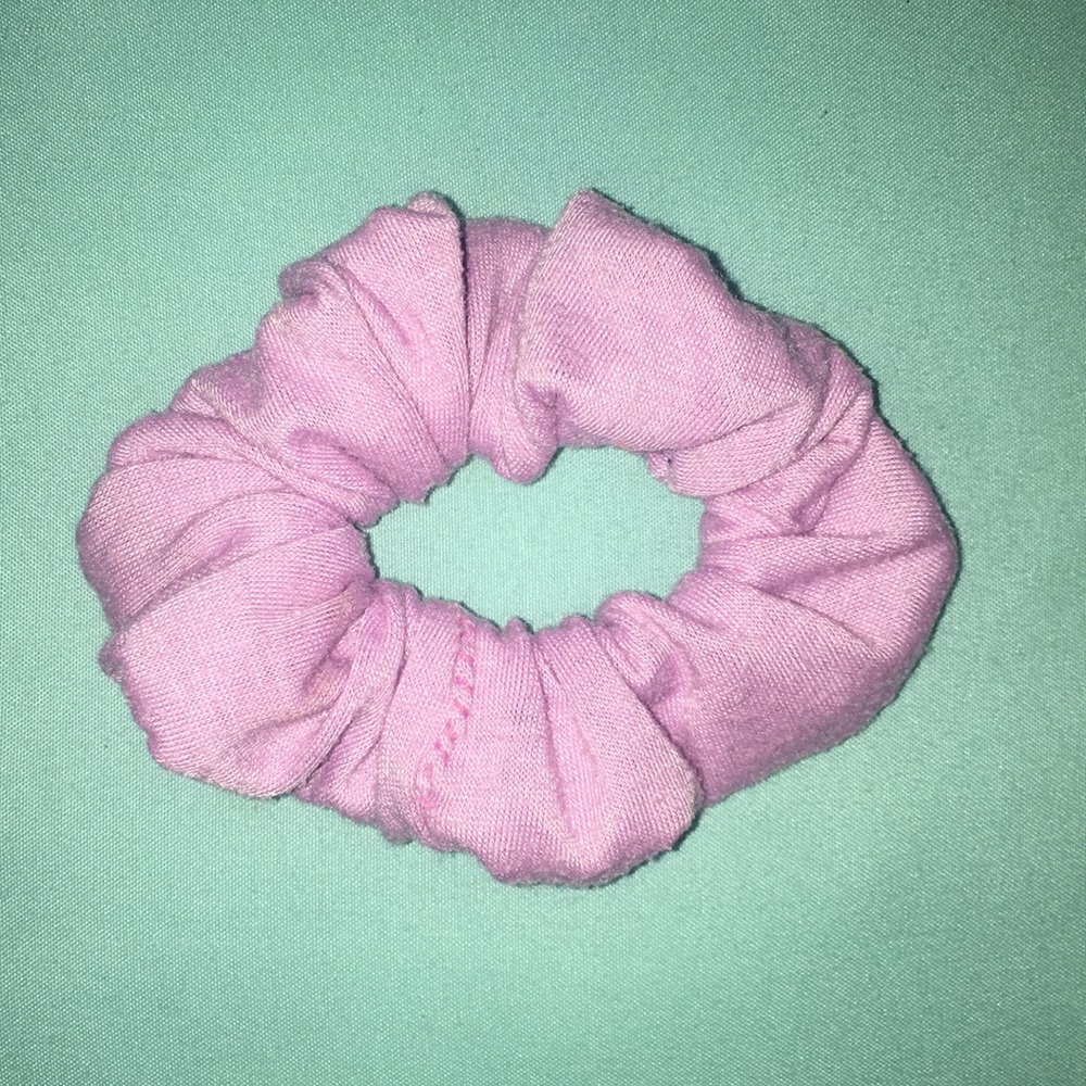 Lilac pink scrunchie